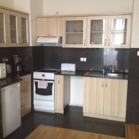 Domino Apartments Красков Екстериор снимка