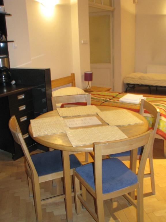 Domino Apartments Красков Екстериор снимка