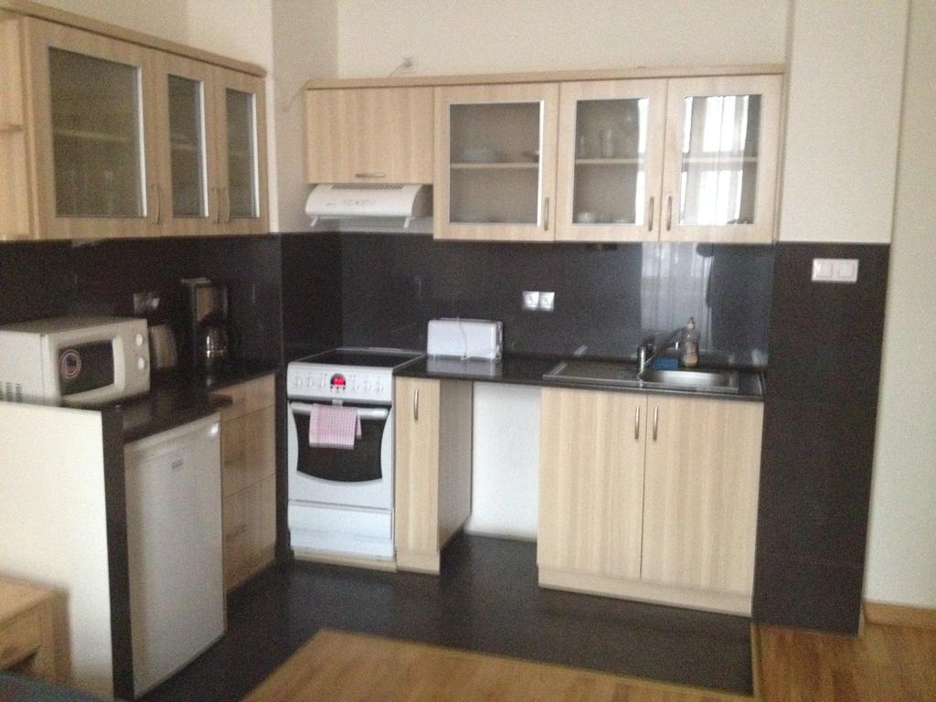 Domino Apartments Красков Екстериор снимка